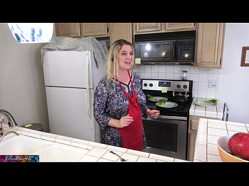 ❤️ Stepmom milking anjeunna di dapur saméméh tanggal na porno super di urang ﹏